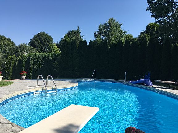 2nd image of 1 Harris Ct