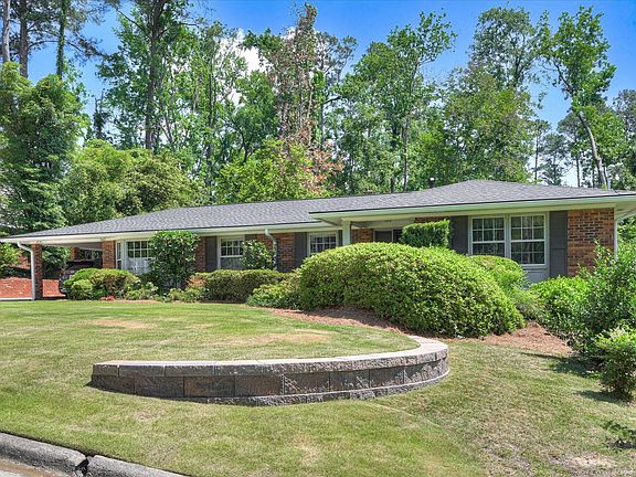 3rd image of 640 Cambridge Road