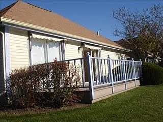 2nd image of 905 Victoria Dr