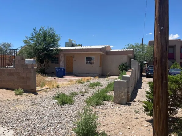 229 Texas St NE, Albuquerque, NM 87108