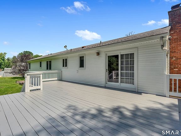 3rd image of 37 Woodside Drive
