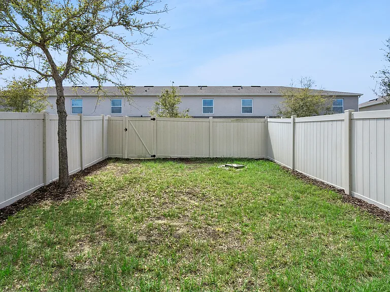 9030 Carlotta Way — Photo 17