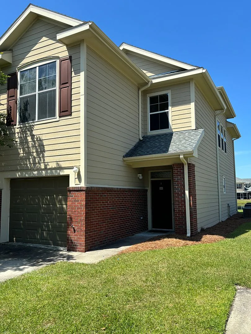 1101 Baldwin Rowe Cir — Photo 1