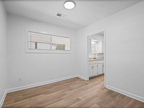 5th image of 5297 Brantford Rd