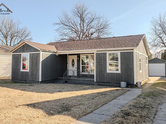 2nd image of 3207 Hollywood Ave
