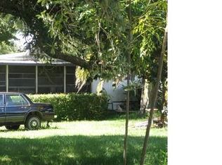 1950 Aladdin Ct, Saint Cloud, FL 34771
