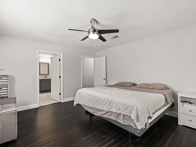 2114 Briargreen Dr — Photo 27