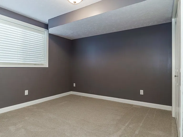 1031 Homestead Dr — Photo 38