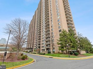 5501 Seminary Rd APT 102S, Falls Church, VA 22041