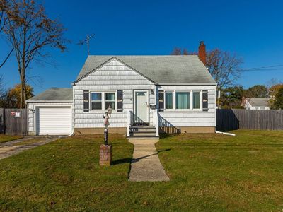 342 11th Street, West Babylon, NY, 11704