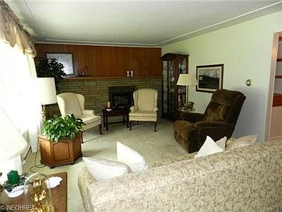 2nd image of 107 Edgewood Dr