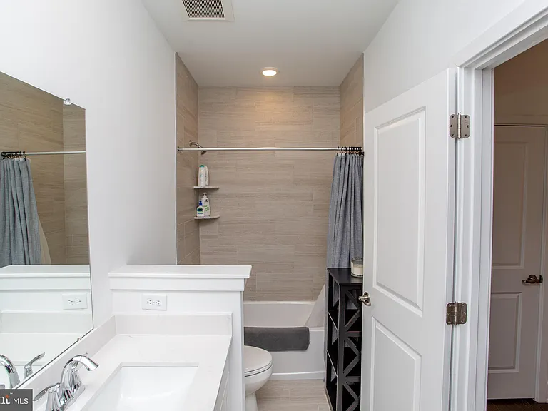233 Lewis Fisher Dr #ST — Photo 22
