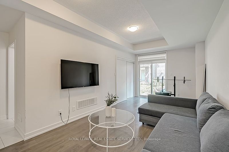 Oakville Townhouse for rent - 3 Bedrooms — photo 4