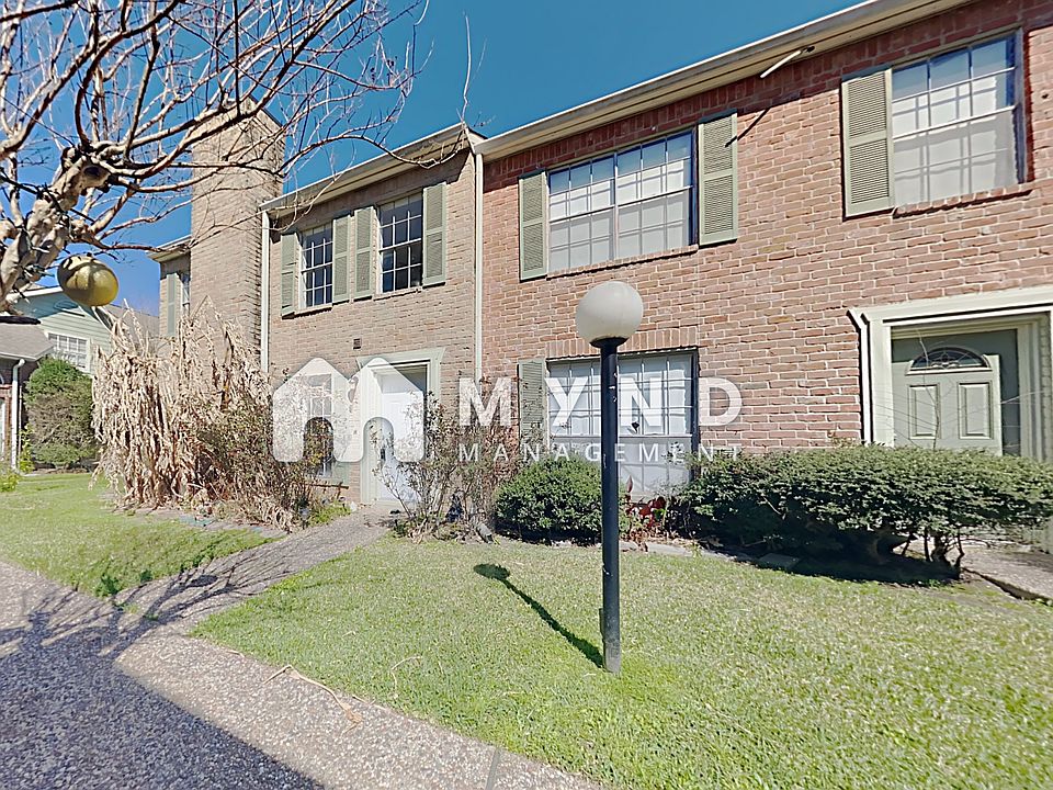 1st image of 69 E Park West Dr #69