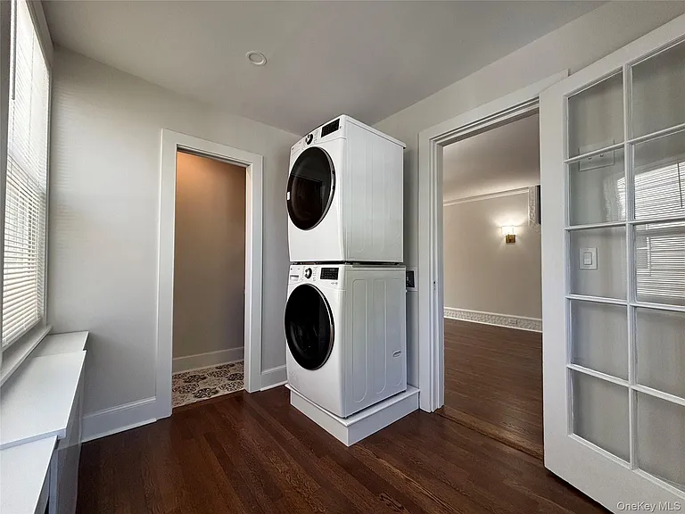 23 Perry Ave — Photo 18