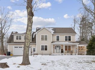 334 Middle Rd, Falmouth, ME 04105