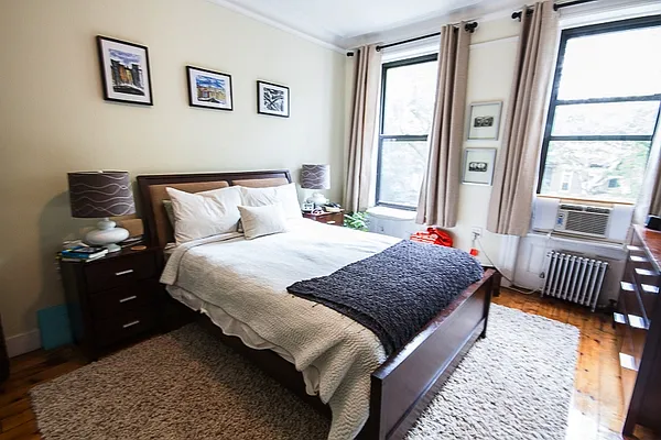 Rented by Twyford Real Estate | media 30