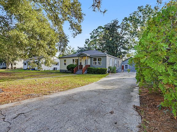 2nd image of 108 Evora St