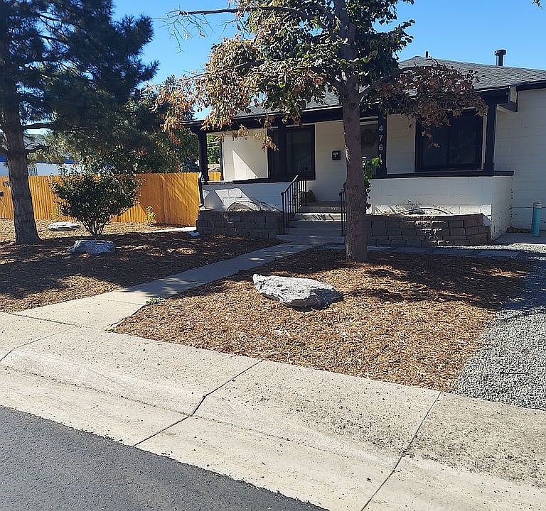 4761 Clayton Home Front
