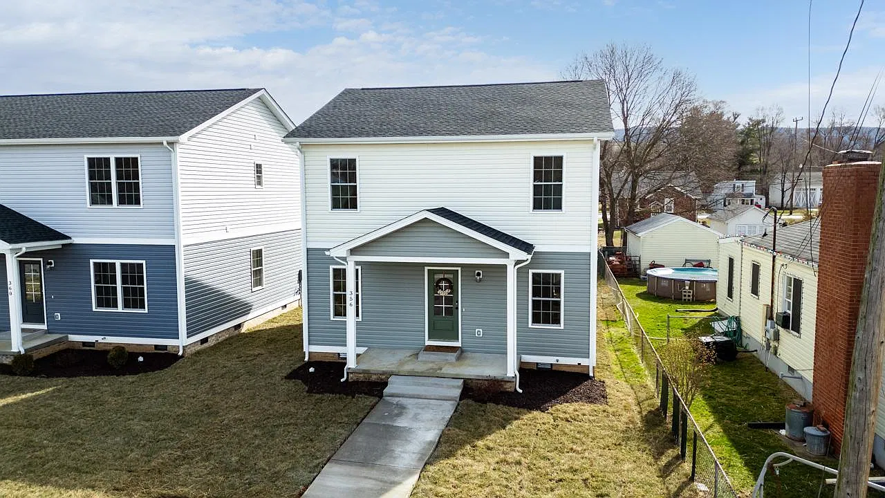 5 bed, 3.5 bath, 1728 sqft, $2,500 — Photo 4