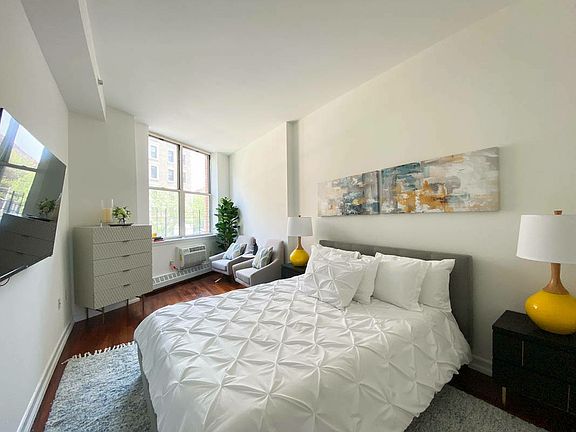 4th image of 191 Saint Nicholas Ave #5FE
