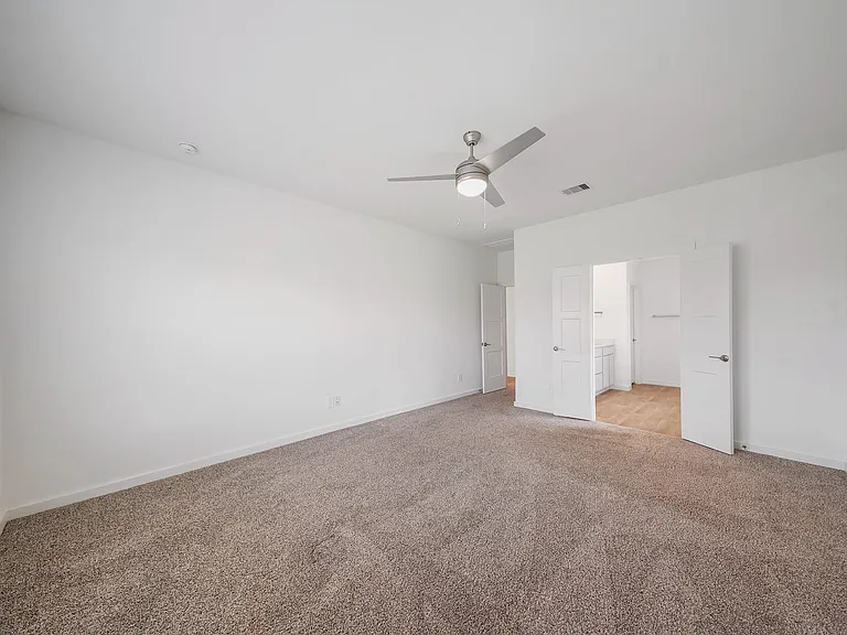 14206 Wonder Lake Ln — Photo 4