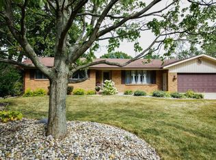 2829 Lincoln Ave, Saint Joseph, MI 49085