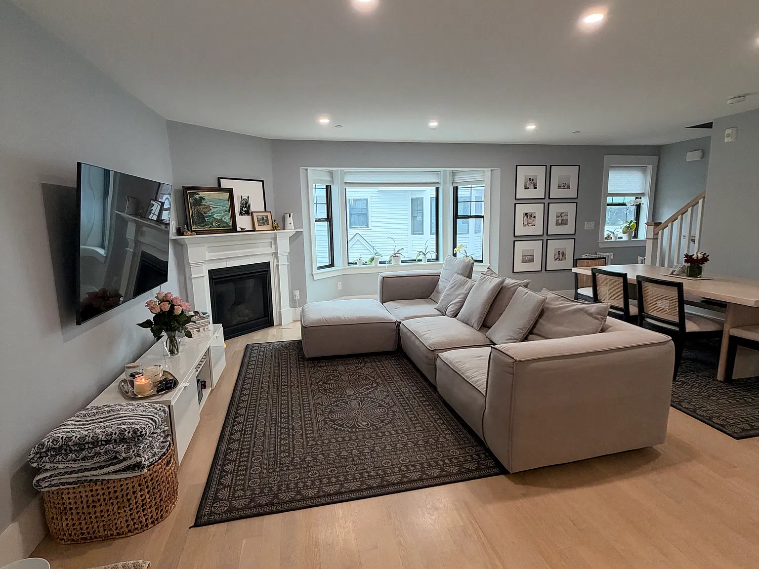 2 bed, 2.5 bath, 1741 sqft, $4,200 — Photo 4