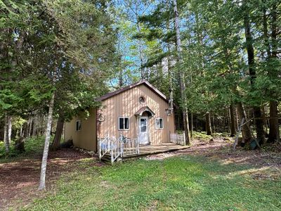 0 M 134, Hessel, MI, 49745