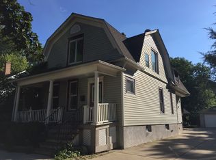 230 Harvey St, Elgin, IL 60123