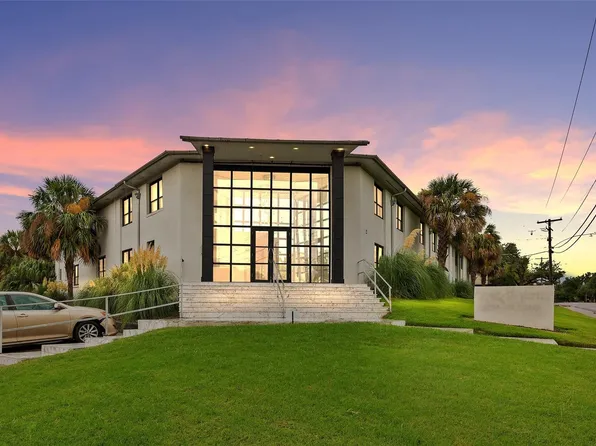 7770 Meadow Rd, Dallas, TX