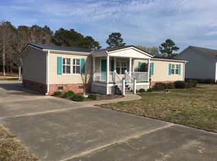 311 Clear Water Dr, Newport, NC 28570