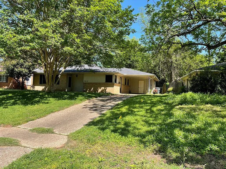 2615 Judith Pl — Photo 2