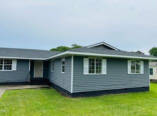 302 N 6th St, Pinetops, NC 27864