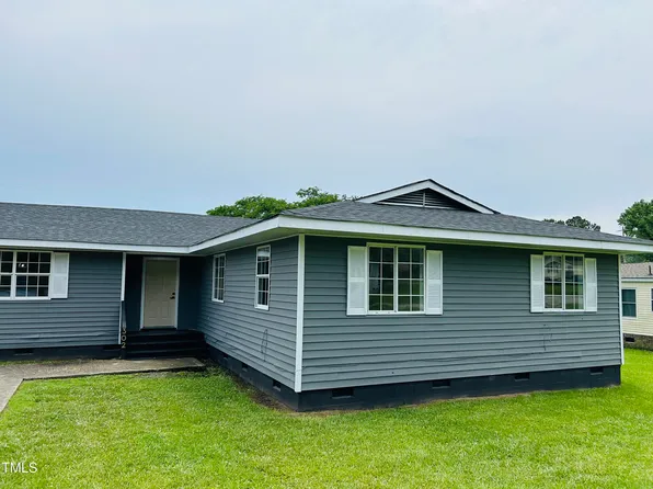 302 N 6th St, Pinetops, NC 27864