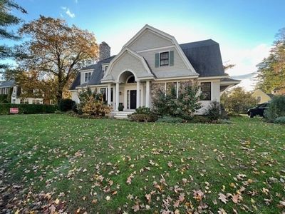 27 Adam Ter, Lowell, MA, 01852