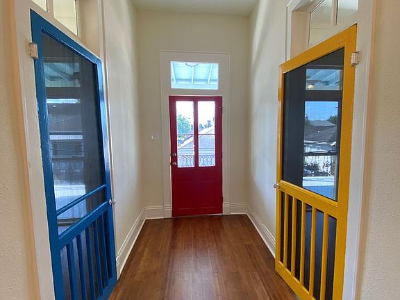 4th image of 3233 Loyola Ave #2