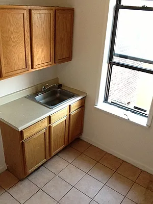 Rented by M & J Tenaglia Realty Corp | media 3