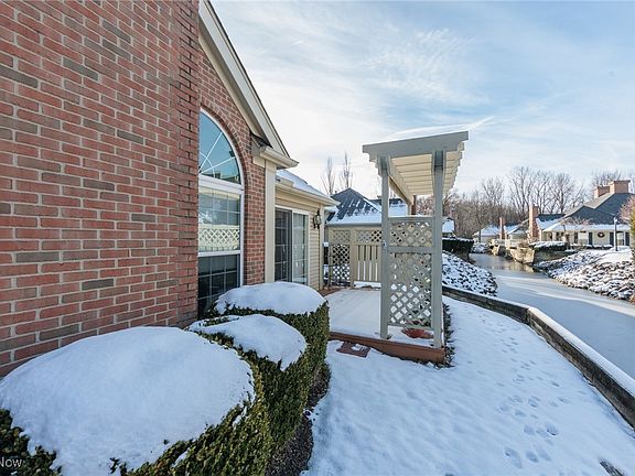3rd image of 3175 Orchard Way