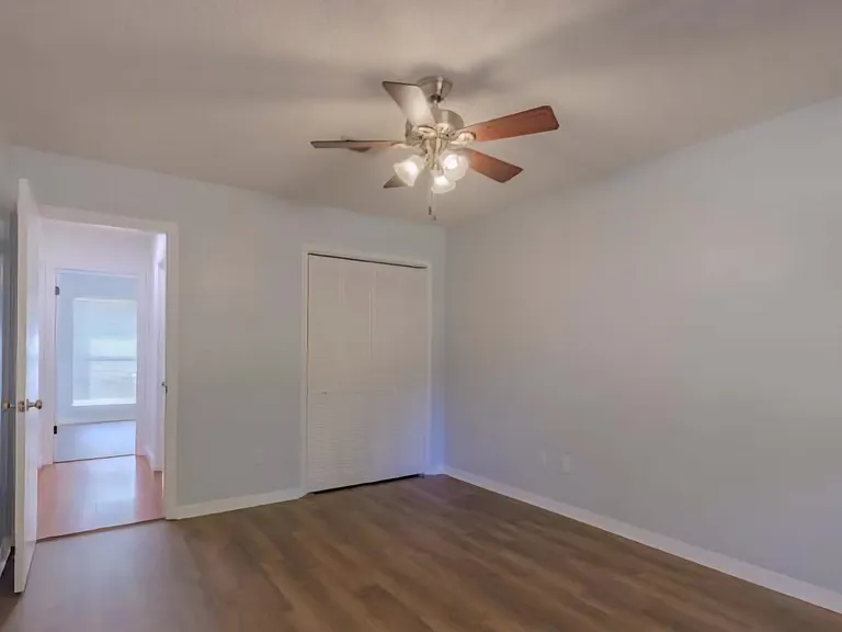 1387 Calcutta Dr — Photo 20