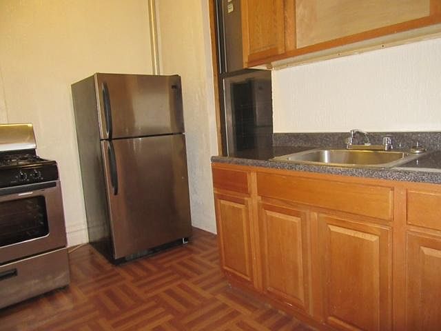 2nd image of 200 Sullivan St