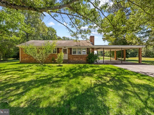 13130 Round Hill Rd, King George, VA 22485