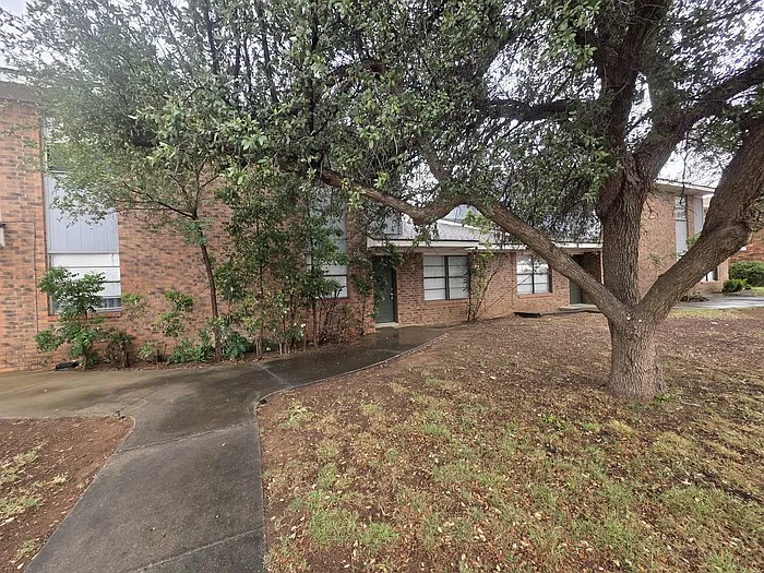 Building Photo - 4403 Crockett Ave #A