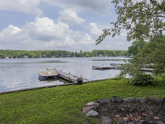 4th image of 8484 Brower Lake Dr NE