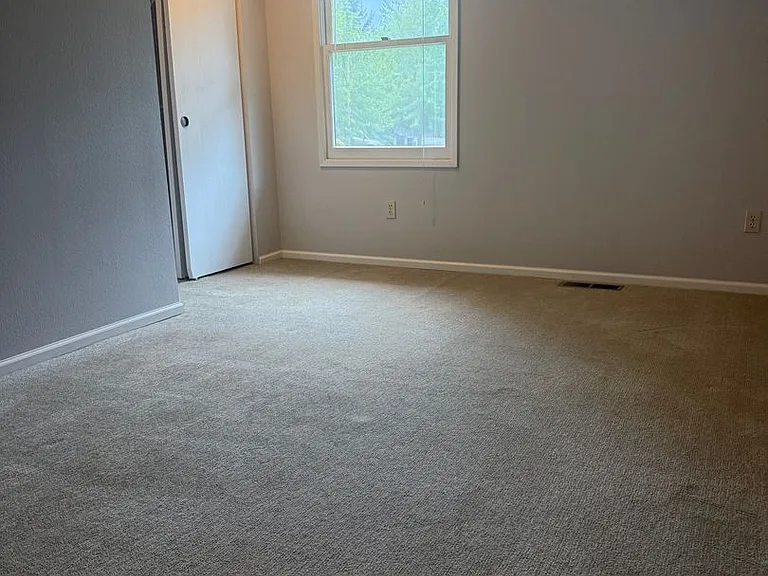 10620 NE 125th Pl — Photo 13