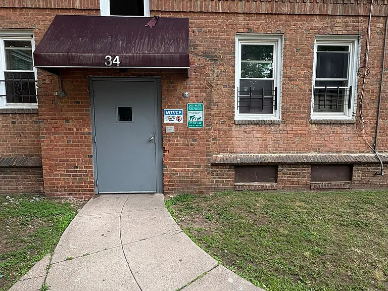 34 Hotchkiss St #C06 — Photo 13