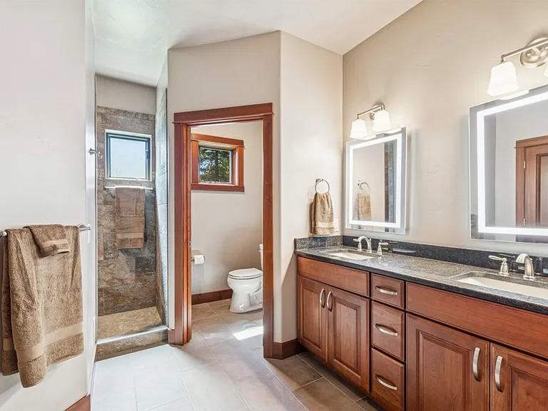 310 & 312 Fairway Dr — Photo 17