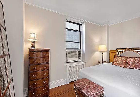 3rd image of 7 Park Ave APT 11F