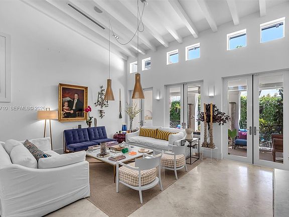 4th image of 140 Hampton Ln