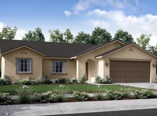 552 Lynn Ave, Dinuba, CA